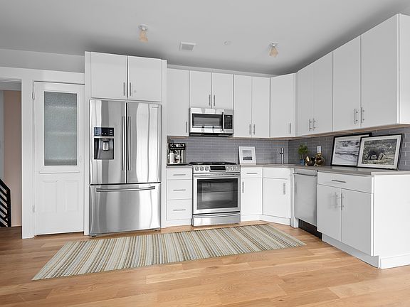 4th image of 1149 Bedford Ave #1B