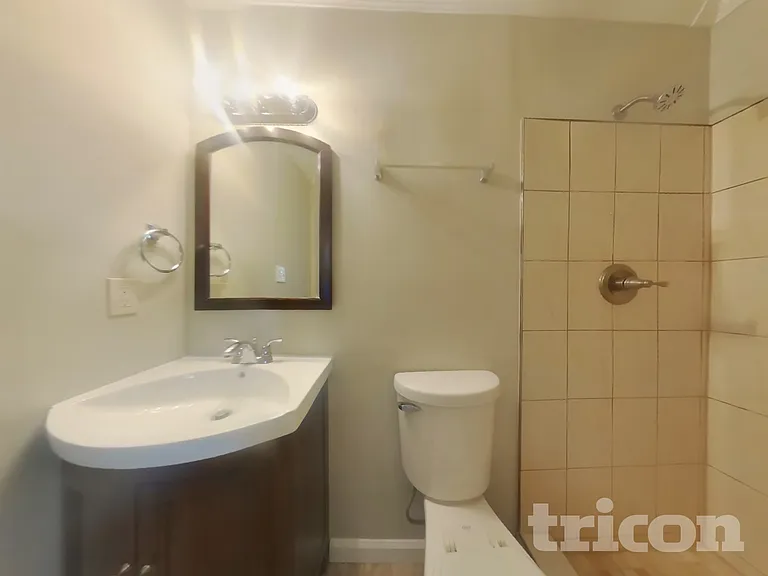 1203 Addison Ct — Photo 9