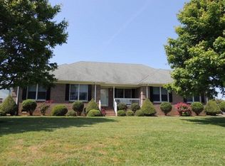 101 Skippers Ln, Currituck, NC 27929