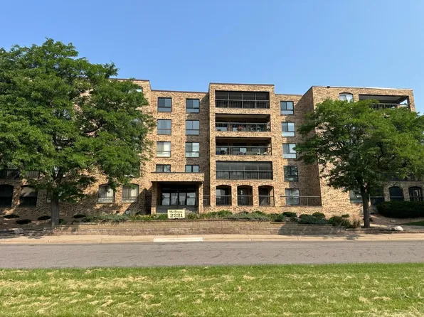 2221 Youngman Ave #503, Saint Paul, MN 55118