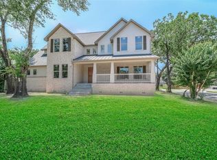 502 Walnut Bend Ln, Houston, TX 77042