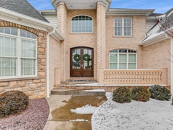 4th image of 8831 Claiborne Dr