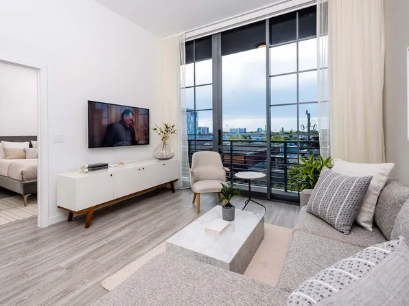 245 NW 25th St #629, Miami, FL 33127