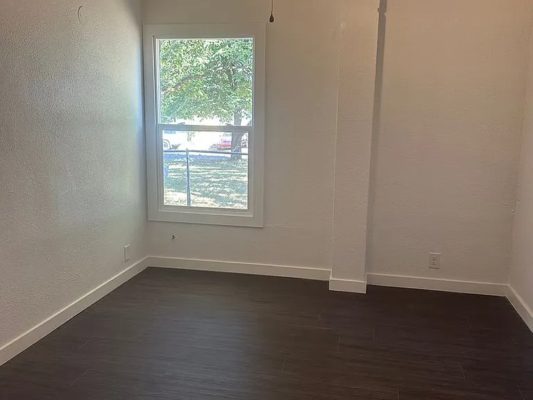 2623 E Boone Ave — Photo 4