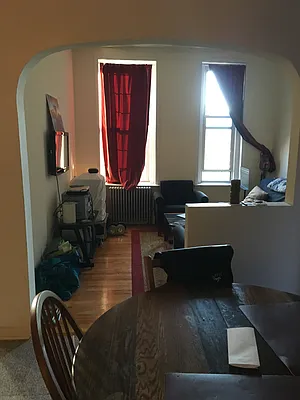 Rented by Metropolis International Realty Inc. | media 3