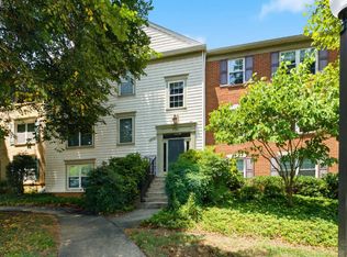 7761 Inversham Dr APT 251, Falls Church, VA 22042