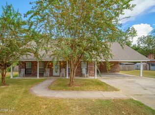310 Bay St, Purvis, MS 39475