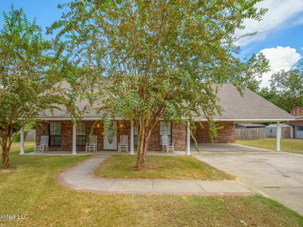 310 Bay St, Purvis, MS 39475