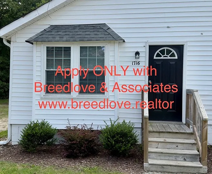 1716 Freeman St SE #A — Photo 1