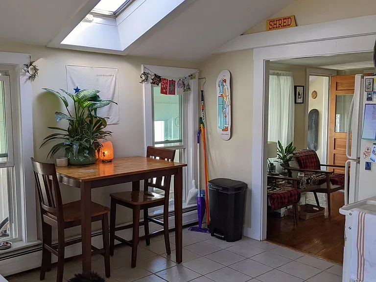 31 Waverly St #2 — Photo 4