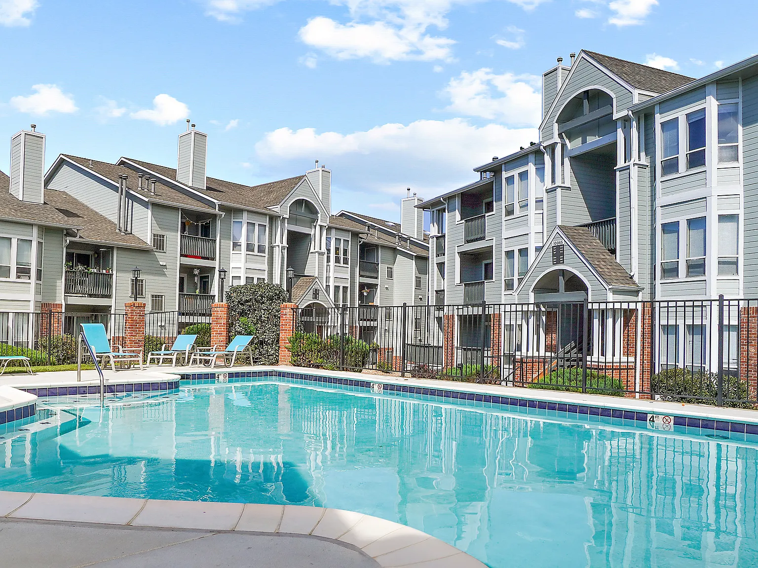 Residences at Bear Creek — Photo 3