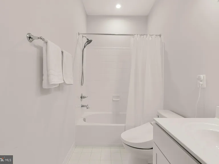 4505 Plateau Dr — Photo 26