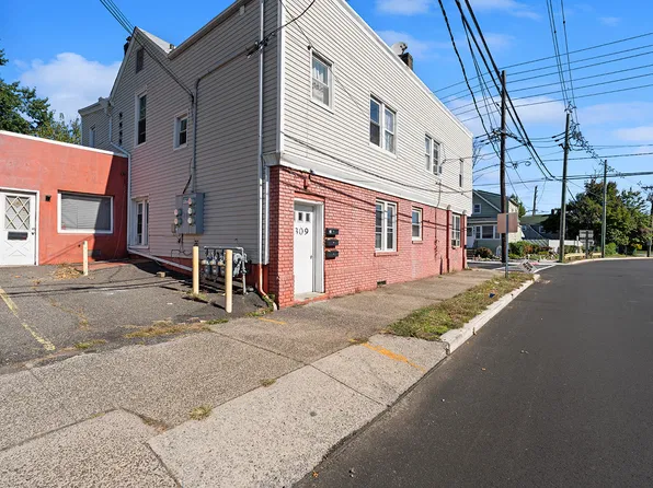 309 Washington Ave #1, Hackensack, NJ 07601