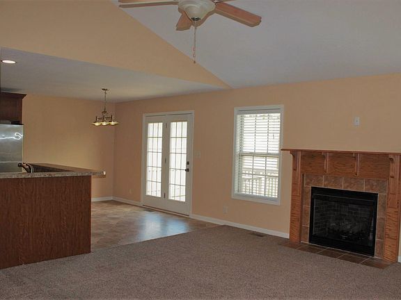3rd image of 1097 Ishee Dr