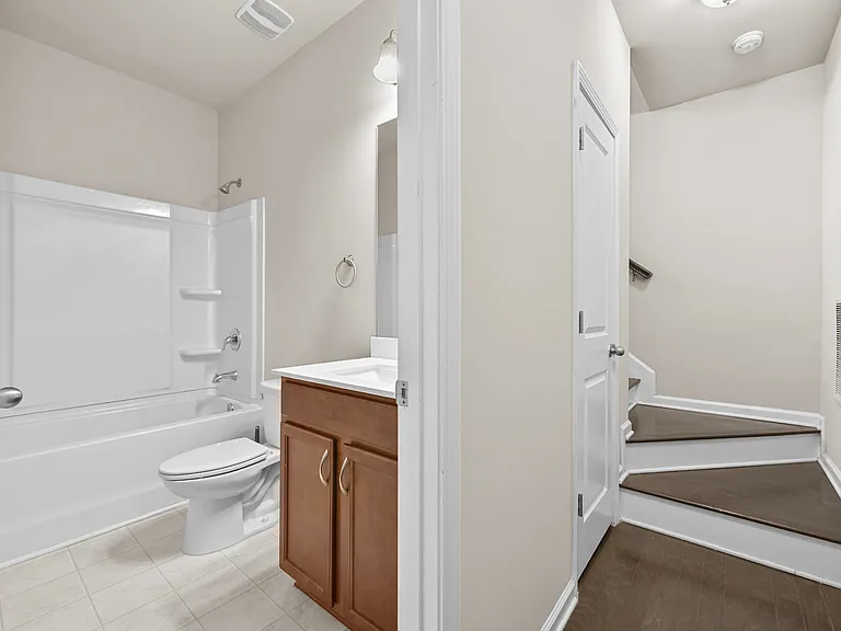 2489 Village Park Bnd — Photo 30