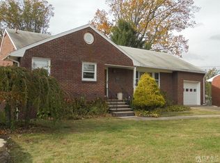 5 Greenhill Ave, Parlin, NJ 08859