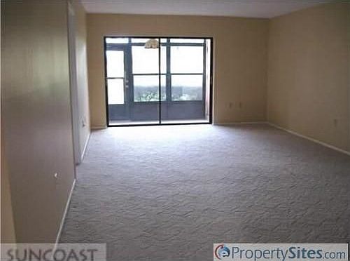 4th image of 227 Mary Dr #43