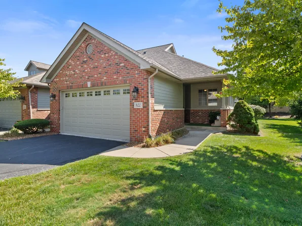 822 Boxwood Dr, Munster, IN 46321