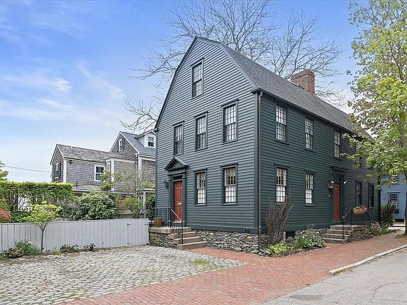 2nd image of 20 Willow St