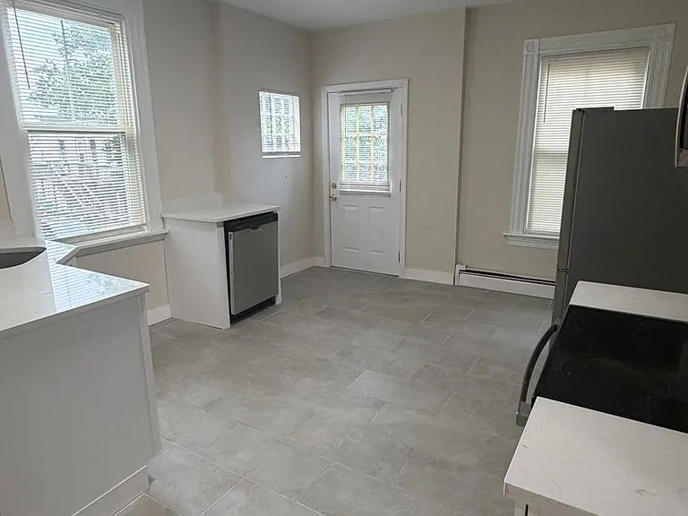 11 Dedford St #1 — Photo 9