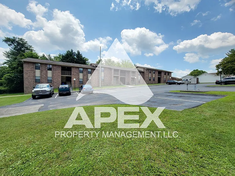 5615 Jacksboro Pike #11 — Photo 2