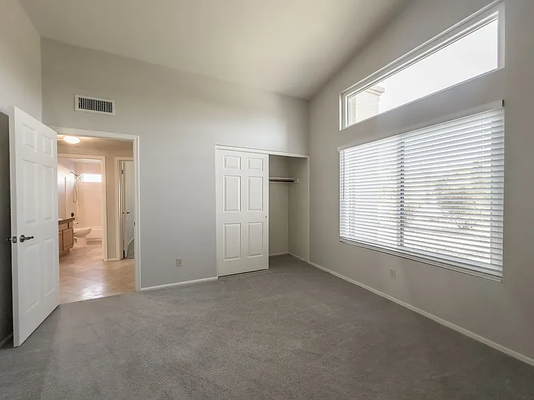 152 W La Vieve Ln — Photo 19