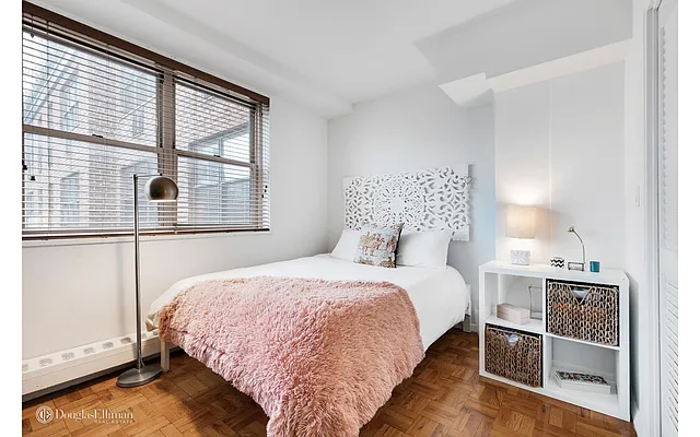 Sold by Douglas Elliman | media 19