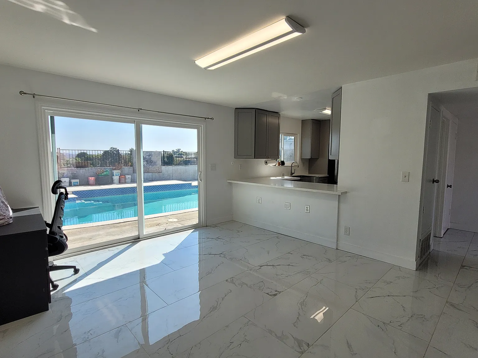 4 bed, 2.5 bath, 1794 sqft, $6,200 — Photo 4