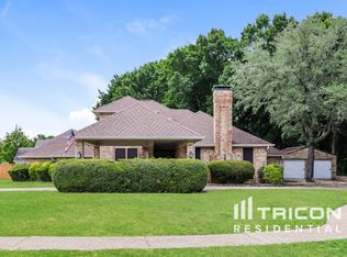830 Mill Creek Cir, Lancaster, TX 75146