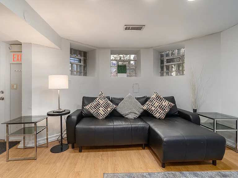 1746 Kalorama Rd NW #B — Photo 5