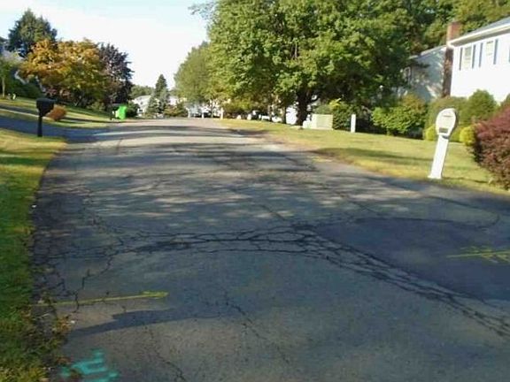 Exterior Neighborhood (street photo)
