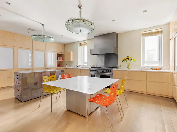 465 West End Avenue image 10 of 26