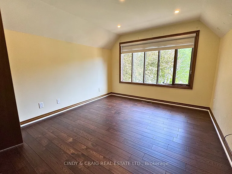 1426 Highbush Trl — Photo 18