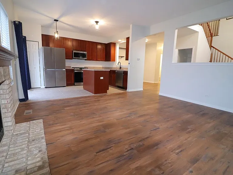 1940 Candlelight Cir — Photo 6