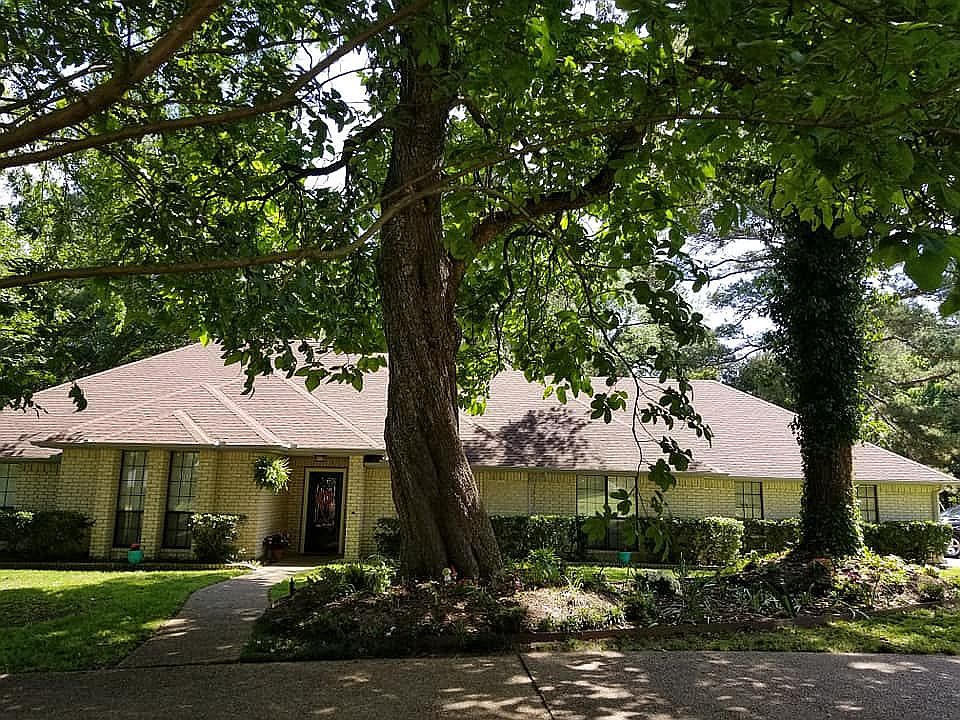 1st image of 1215 Horseshoe Dr