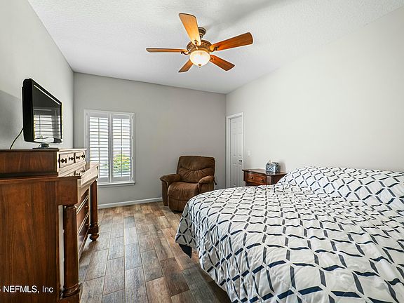 3rd image of 4445 N ALATAMAHA Street