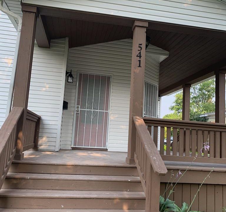 1st image of 541 Girard Ave #1