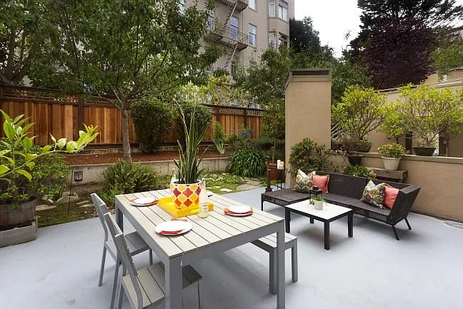 1945 Washington St #203 — Photo 2