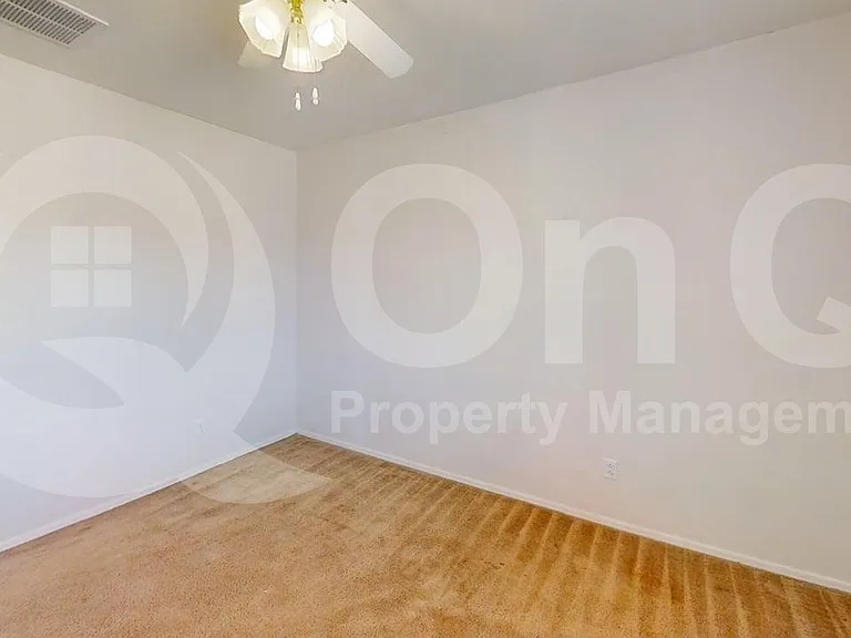 22249 E Calle De Flores — Photo 19