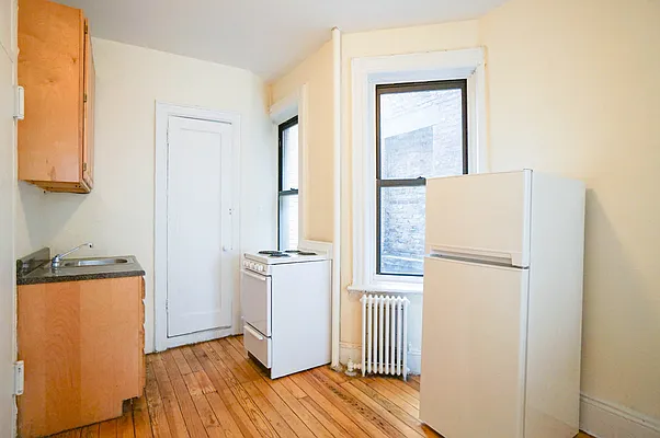 Rented by Compass | media 9