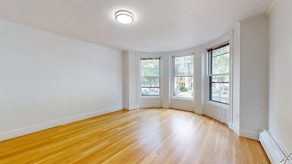 Studio, 1.0 bath, 450 sqft, $2,585 — Photo 3