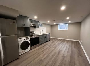 103 Elgin Cres #2, Waterloo, ON N2J2S3