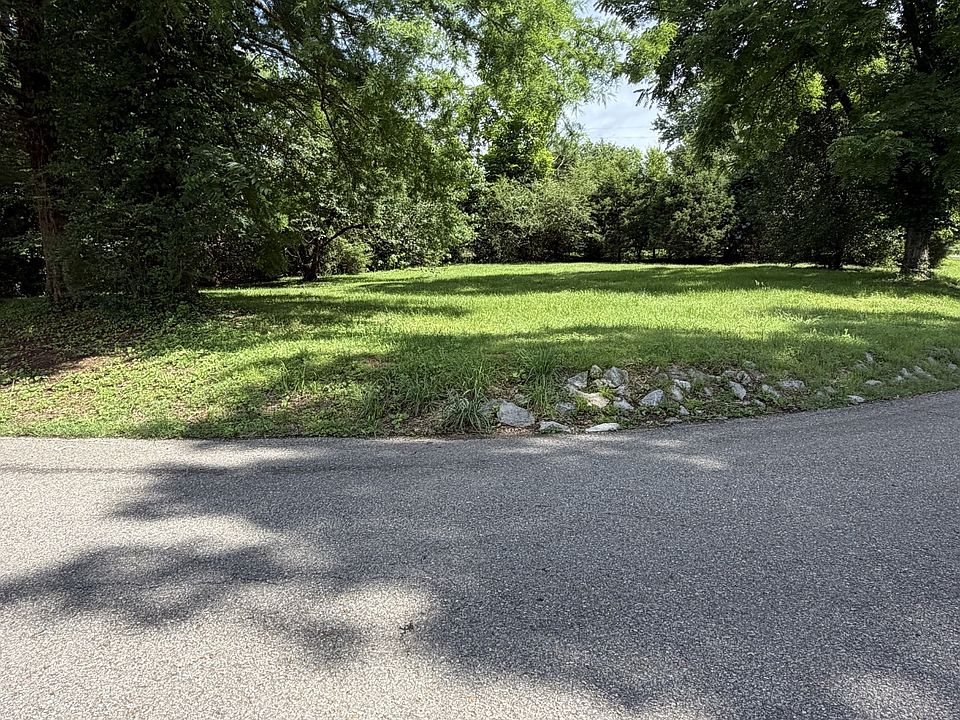 1st image of 211 Lee Cir Lot 16