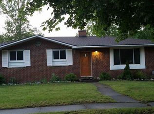 2188 Orchard Lake Dr, Fenton, MI 48430