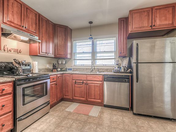 3rd image of 4812 W 55th Ter