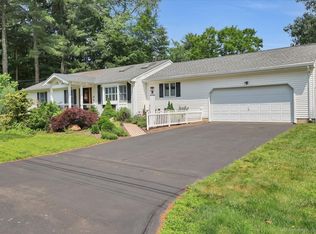 24 Fernwood Rd, Avon, CT 06001