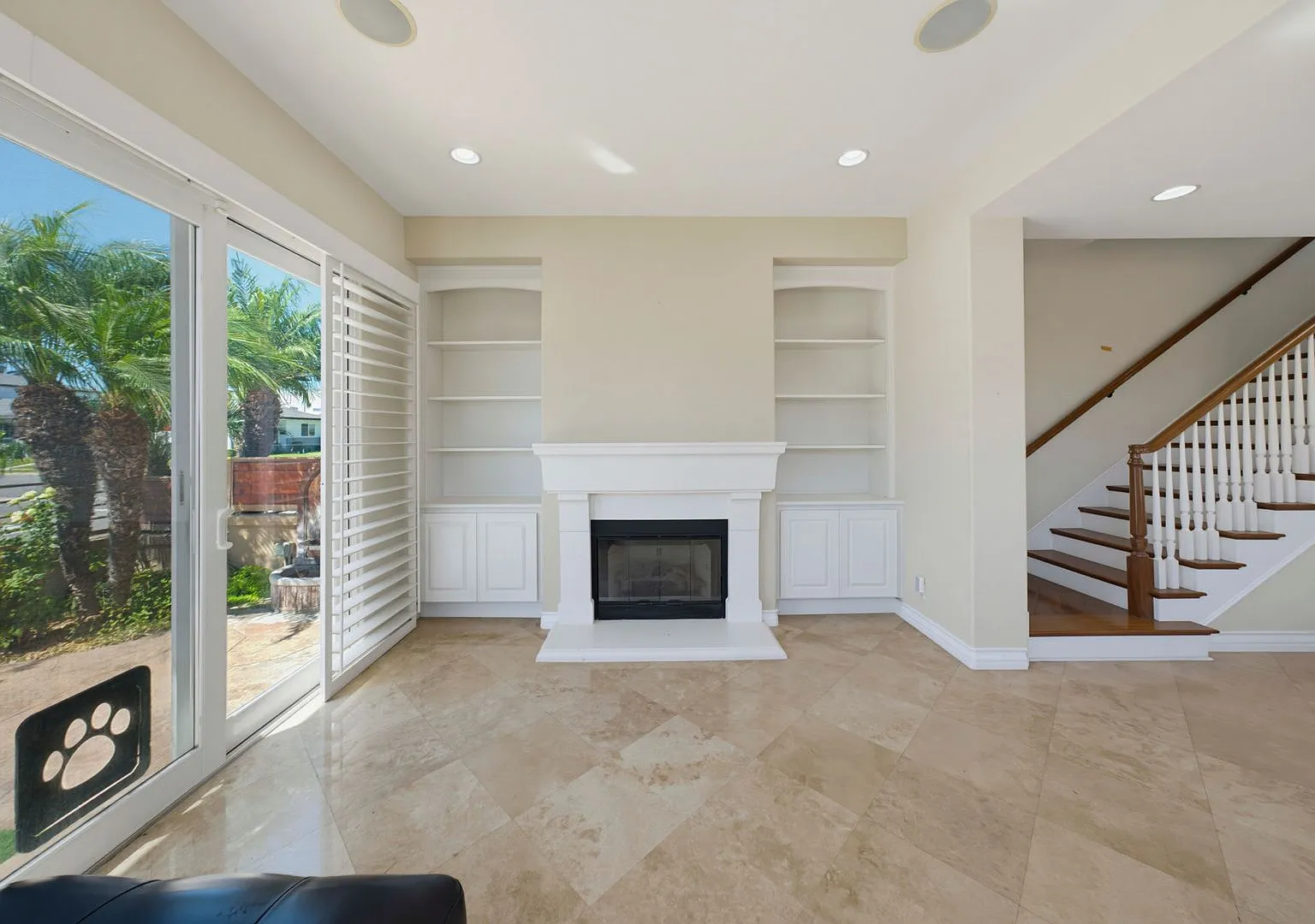 A rare opportunity to enjoy a luxurious coastal lifestyle with exceptional amenities and ideal lo... — Photo 2