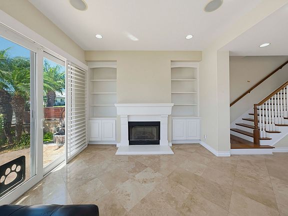 2nd image of 1020 California St