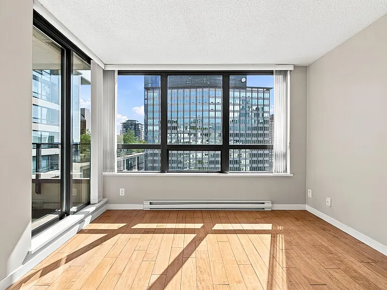 938 Smithe St #2006 — Photo 8