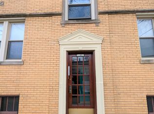 4009 W Oakdale Ave #2, Chicago, IL 60641